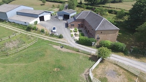 Exterior - Les Mout'Anes (Saint-Hilaire-sur-Helpe)