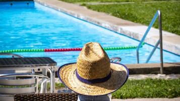 3 piscinas al aire libre