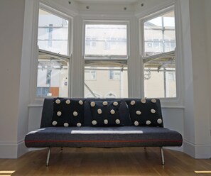 Design Apartment, 2 Bedrooms | Living room