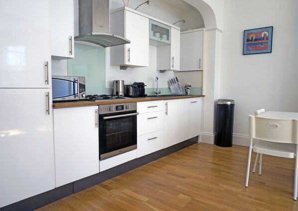 Design Apartment, 2 Bedrooms | Private kitchen