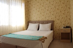 ستائر تعتيم وتجهيزات عازلة للصوت وواي فاي مجانًا