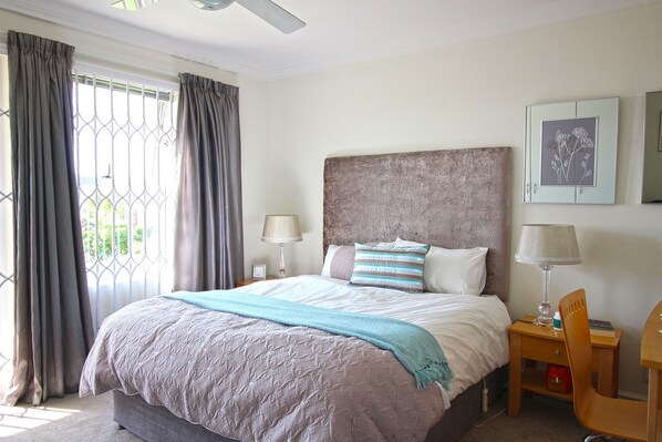 컴포트 아파트, 시내 전망 | 2 개의 침실, 책상, 다리미/다리미판, 무료 WiFi