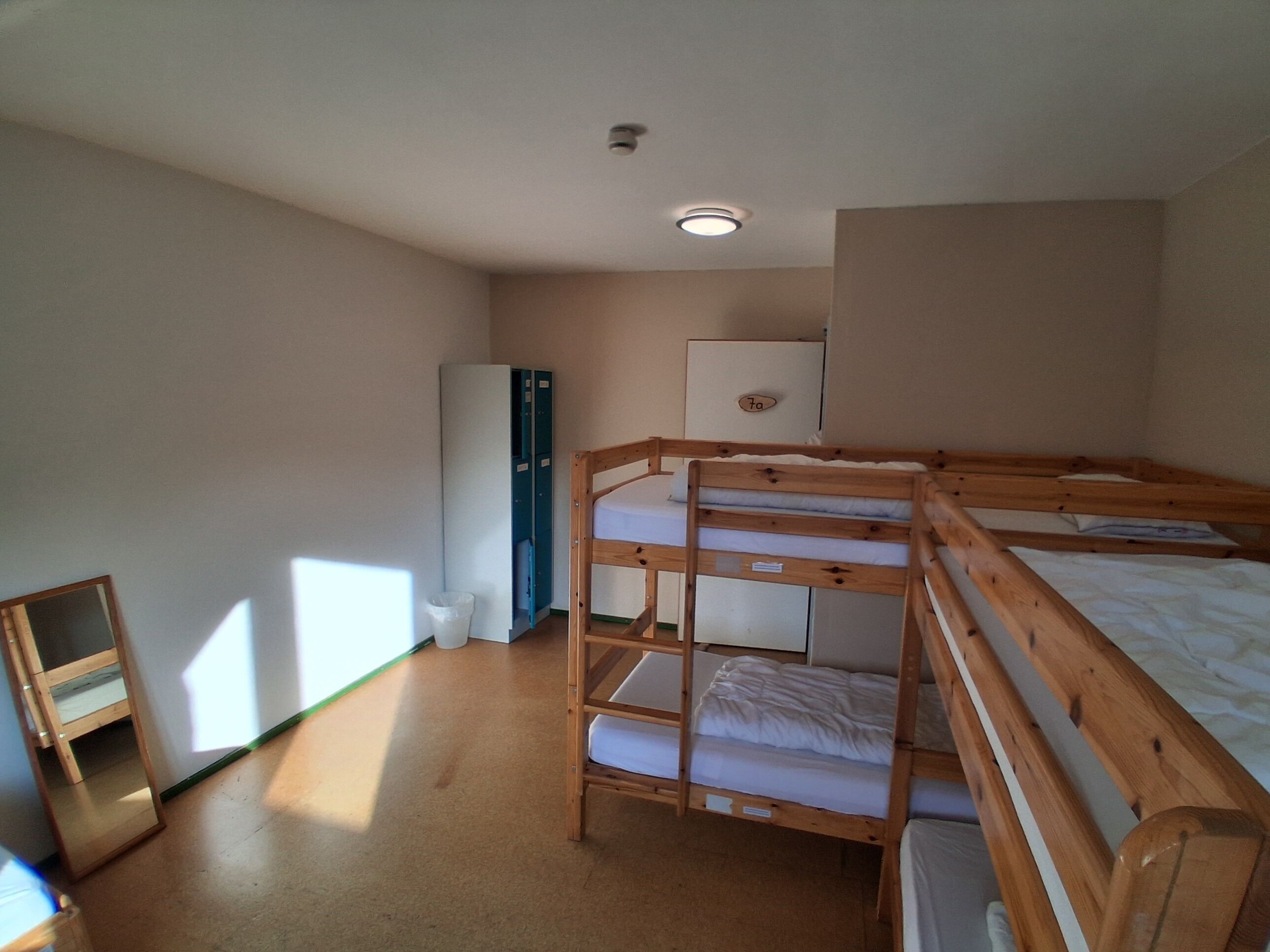 Dortoir partagé, femmes uniquement (Fünfbettzimmer) | Accès au Wi-Fi (inclus), literie fournie