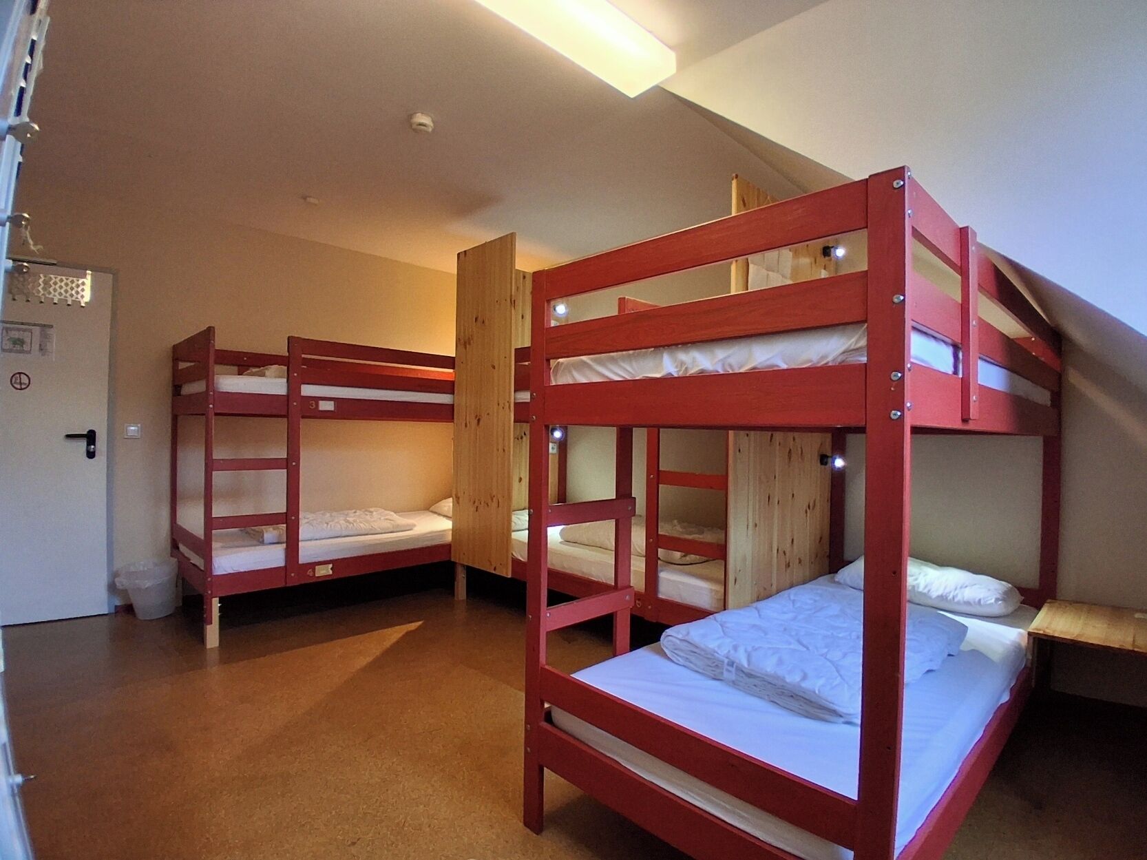 Shared Dormitory, Women only