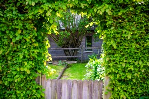 Garden - Maison d'Hôtes La Ferme de L'Oudon & Spa (Saint-Pierre-en-Auge)