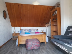 Double Room (Entre Terre et Mer) | Individually decorated, individually furnished, blackout curtains - Chambres d'hôtes Maison Entre Terre et Mer (Primelin)