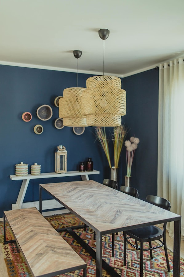 Deluxe Apartment | In-room dining