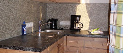 Departamento Confort, 1 habitación | Cocineta privada | Refrigerador, microondas, parrilla de estufa y cafetera y tetera