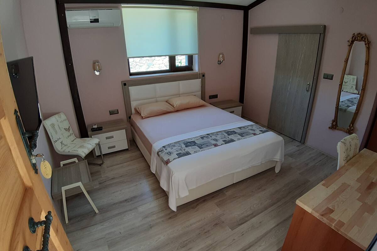 Wifi gratis y ropa de cama