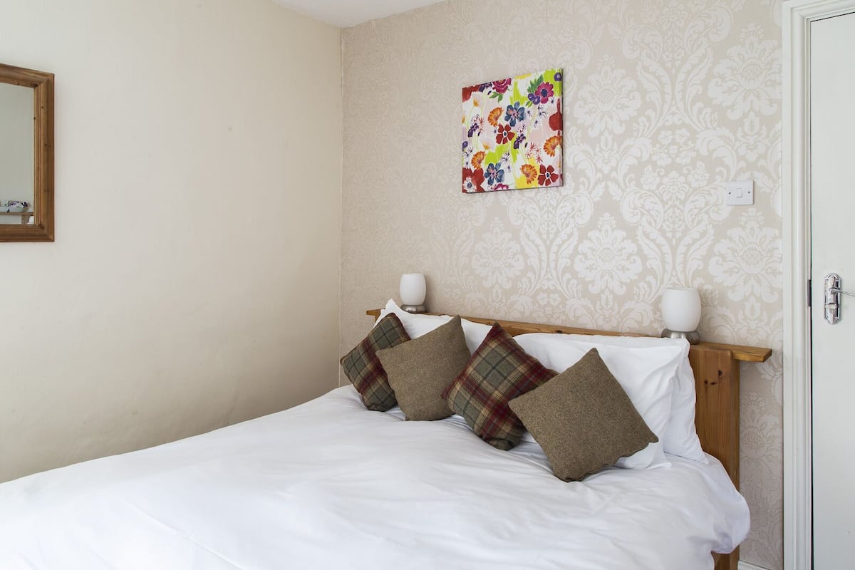 Double Room (#3)