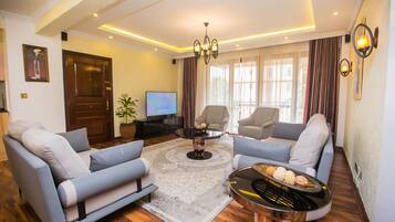 2 bedrooms, individually decorated, individually furnished, free WiFi