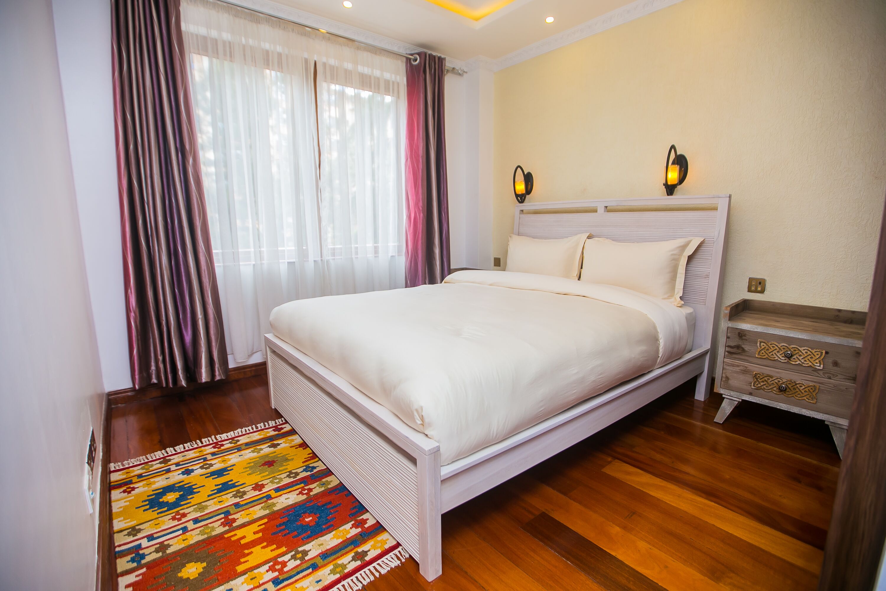 2 bedrooms, individually decorated, individually furnished, free wifi