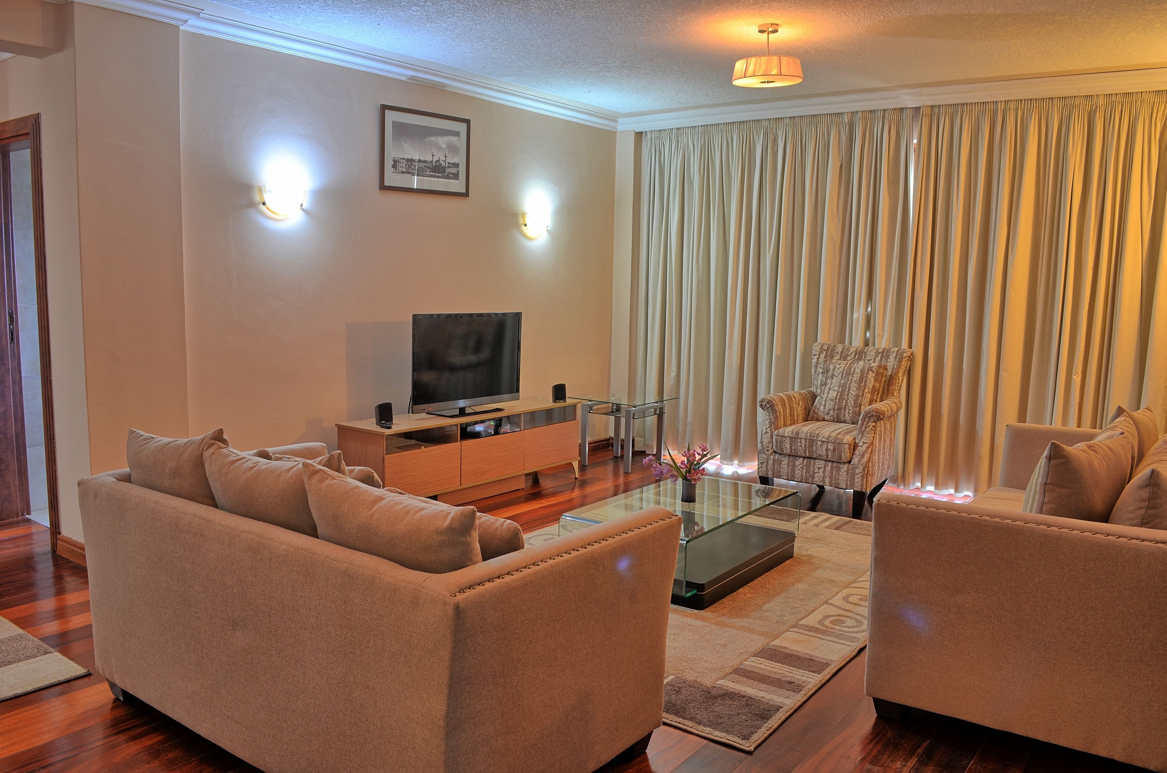 smart tv, netflix, streaming services