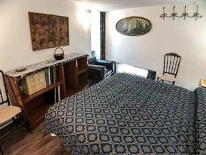 1 habitación, escritorio, cunas y wifi gratis 