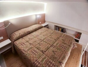 Apartment, 1 Schlafzimmer, Stadtblick | 1 Schlafzimmer, individuell dekoriert, individuell eingerichtet