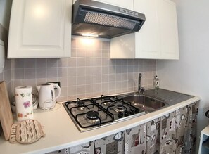 Appartement, 2 chambres | Coin cuisine privé