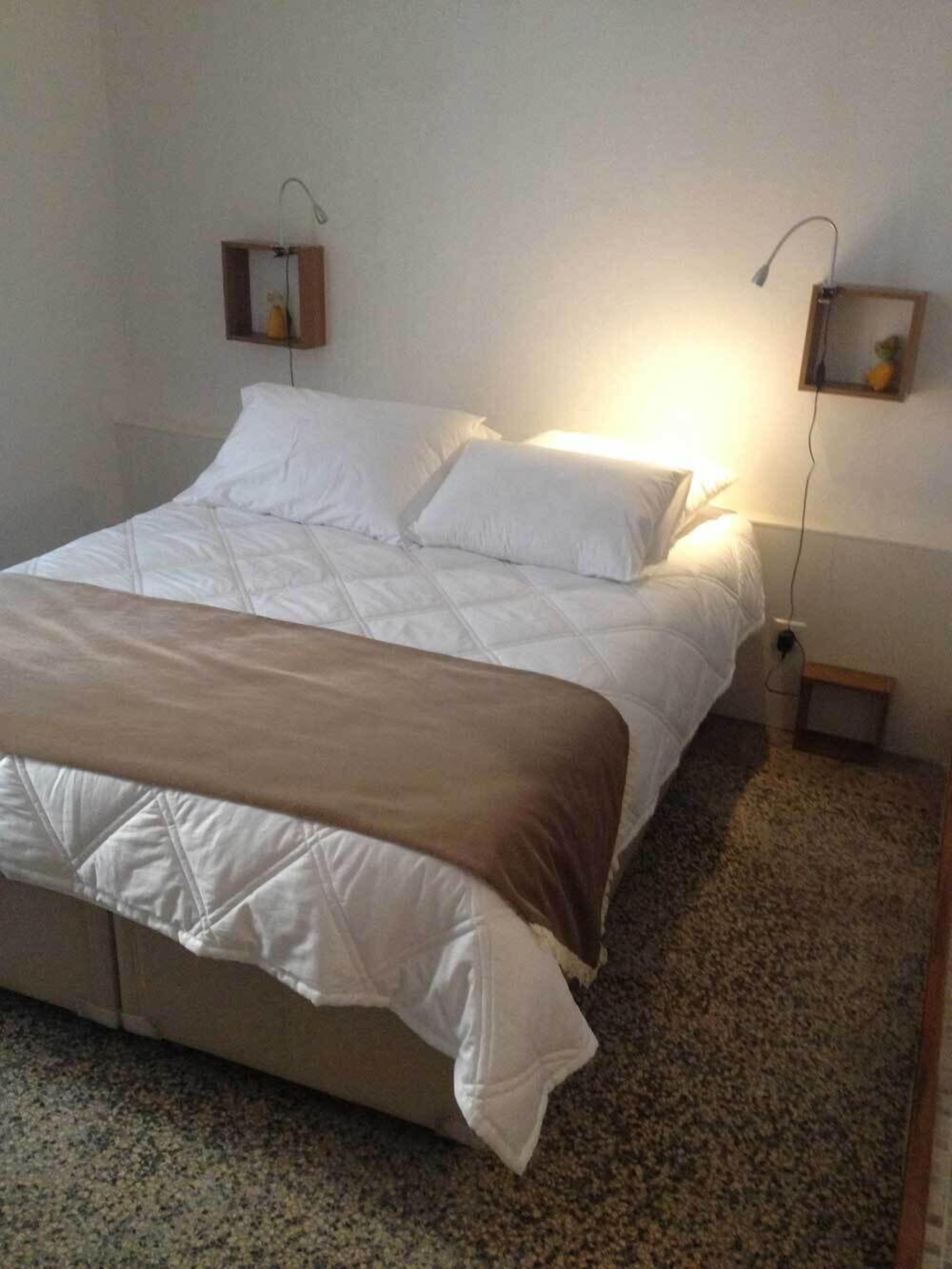 经典双人房, 1 张双人床 | 客房内保险箱、特色装修、特色家居、办公桌