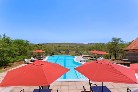 Outdoor pool. Sagana Getaway