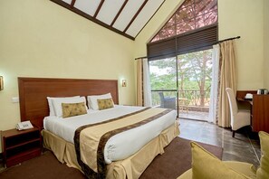 Desk, soundproofing, free WiFi - Sagana Getaway (Makuyu)