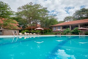 Outdoor pool - Sagana Getaway (Makuyu)