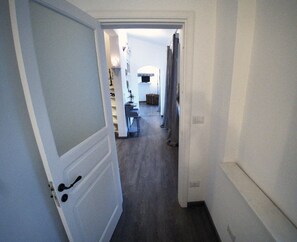 Apartment, 2 Schlafzimmer, Stadtblick | 2 Schlafzimmer, schallisolierte Zimmer, Bügeleisen/Bügelbrett