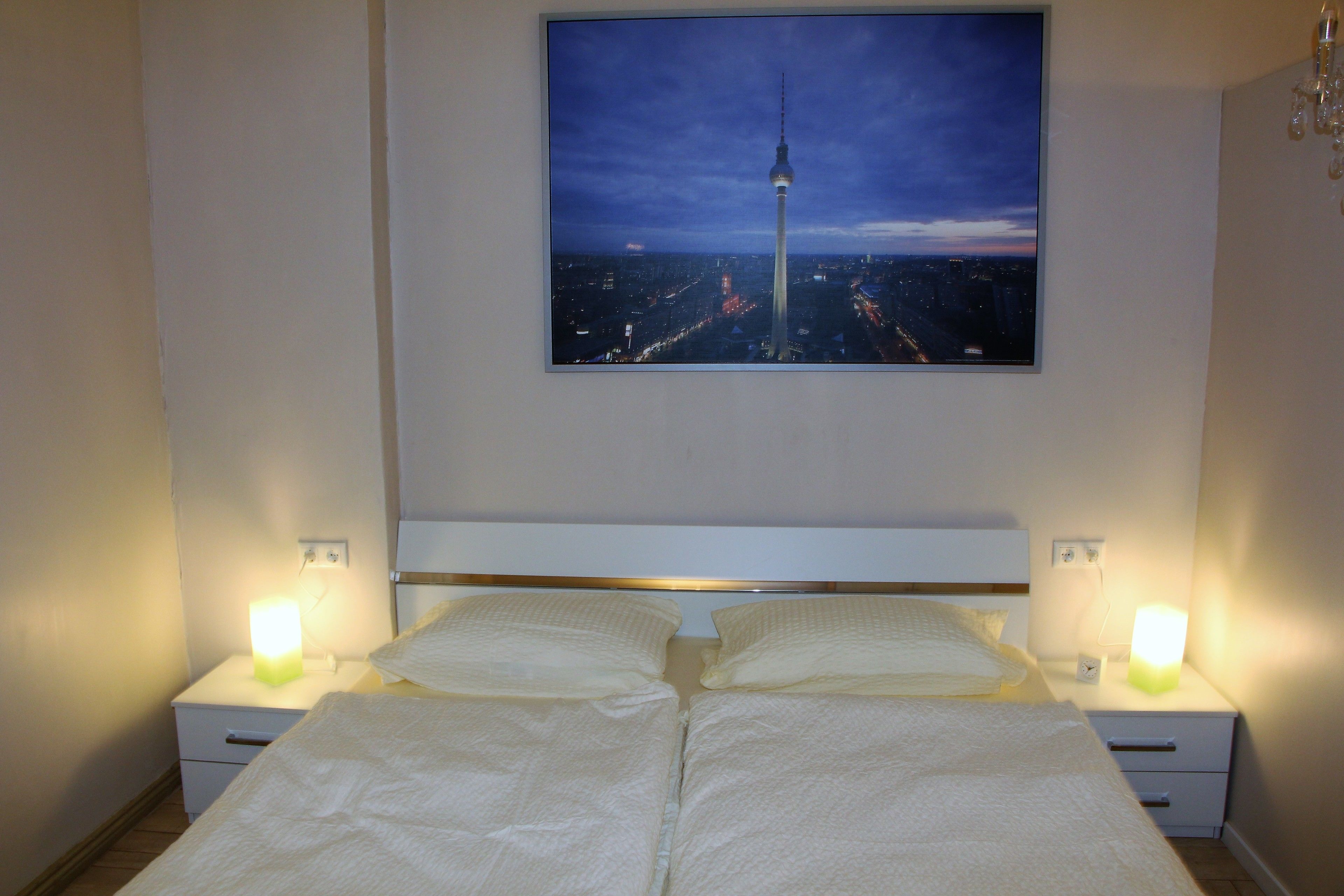 City Apartment, 1 Queen Bed with Sofa bed, Patio | Living area | Flat-screen TV