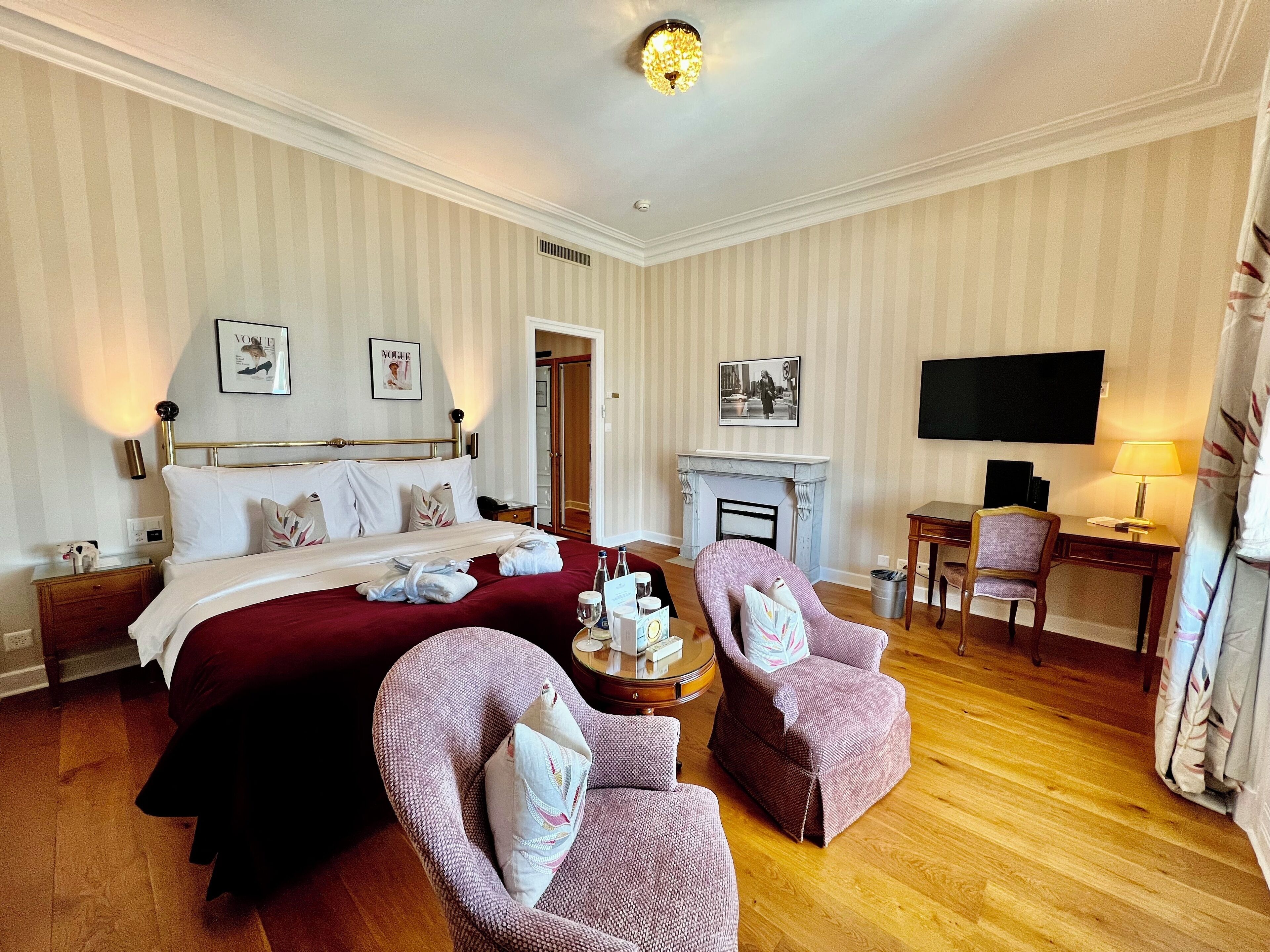 Deluxe Room, Lake View