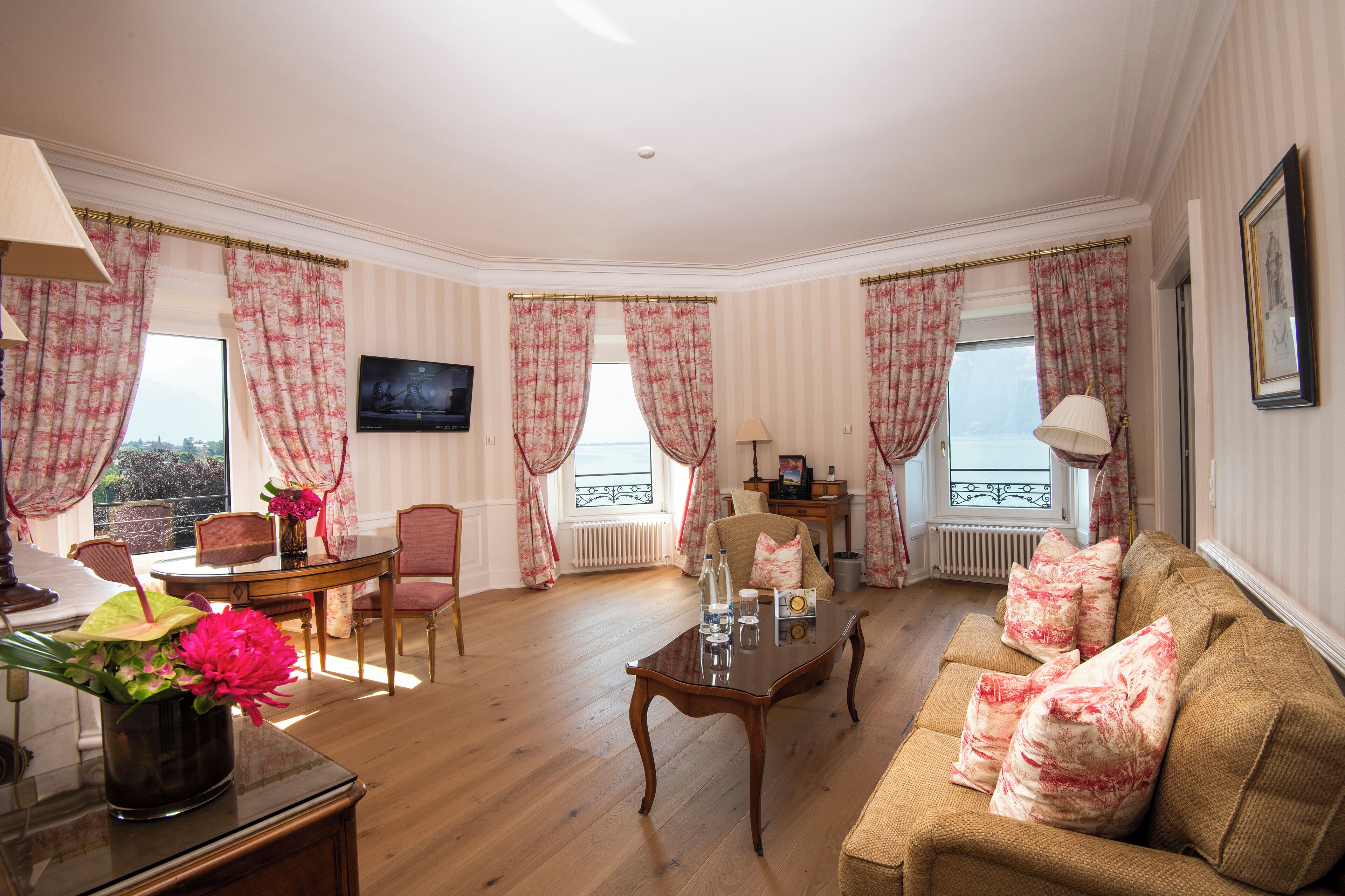 Suite (Suite Lac Famille) | Living area