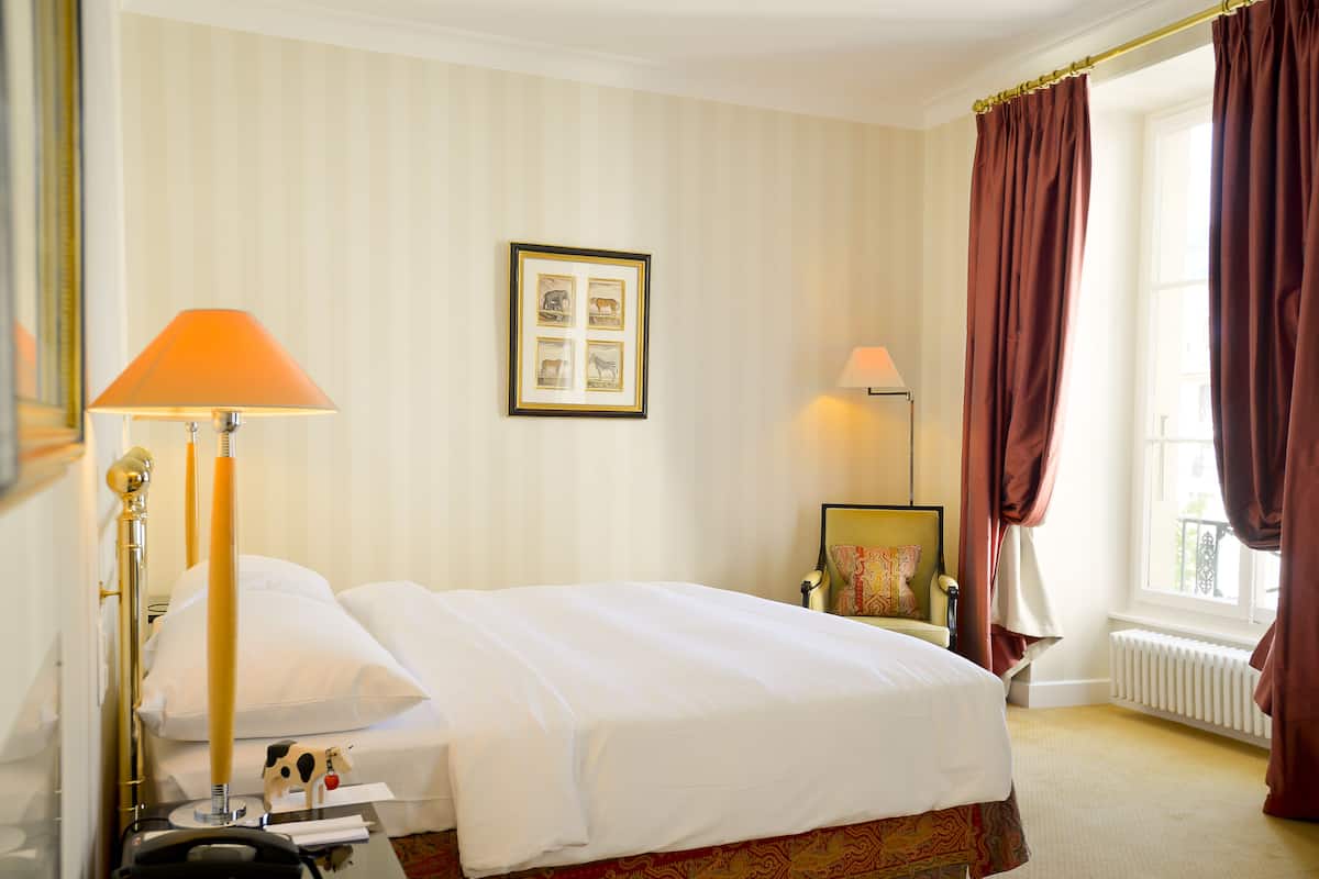 Superior tweepersoonskamer, uitzicht op stad | 1 slaapkamer, lakens van Egyptisch katoen, luxe beddengoed