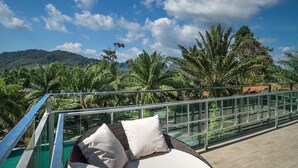 Three Bedrooms Villa (No.9) | Teras/patio