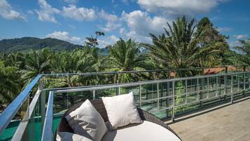 Three Bedrooms Villa (No.9) | Terrace/patio