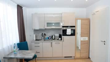 Classic Studio, 2 Twin Beds | Room amenity