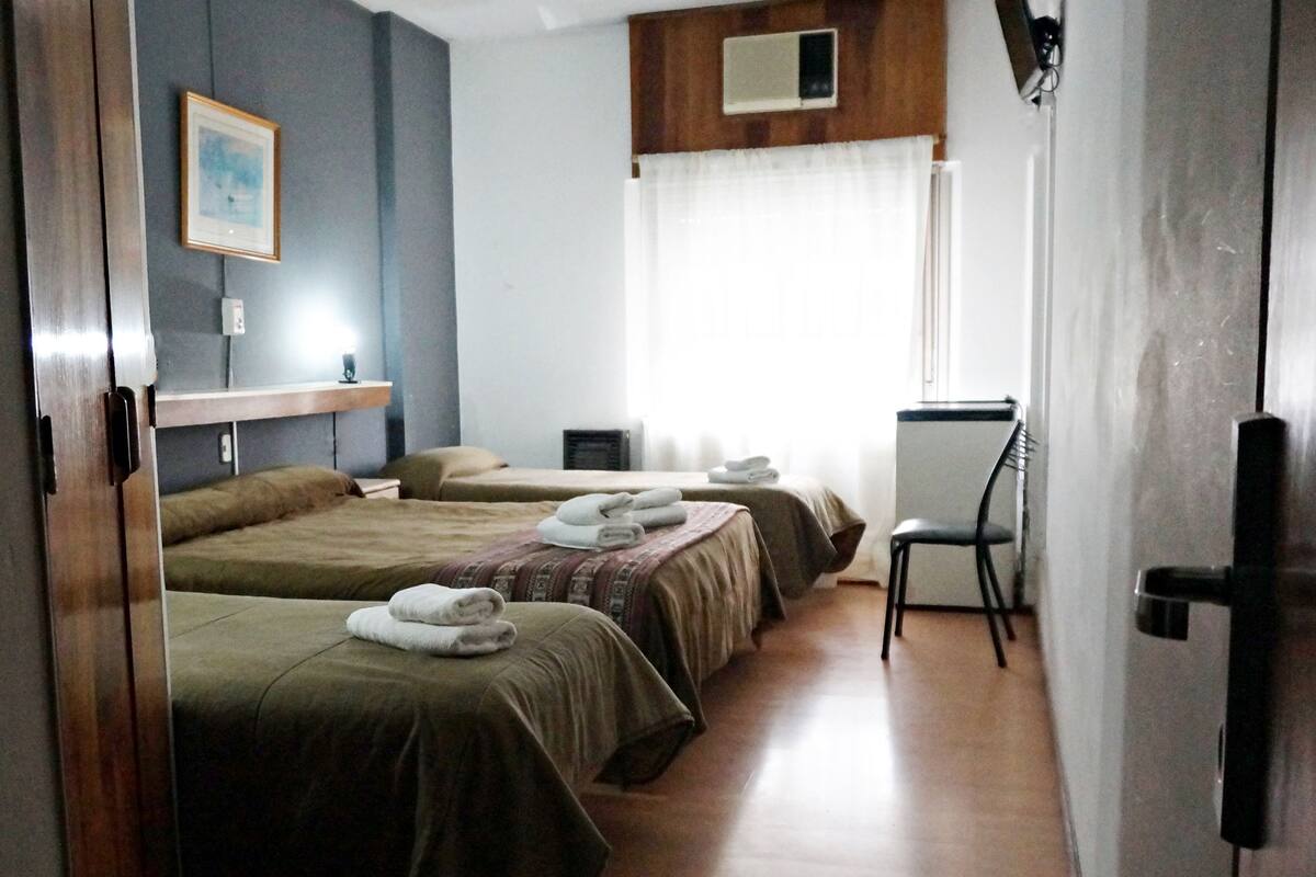 Classic Quadruple Room, 1 Bedroom, Private Bathroom