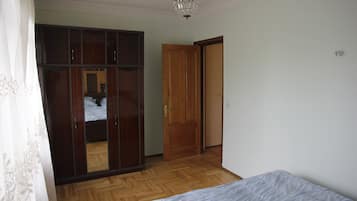 3 bedrooms