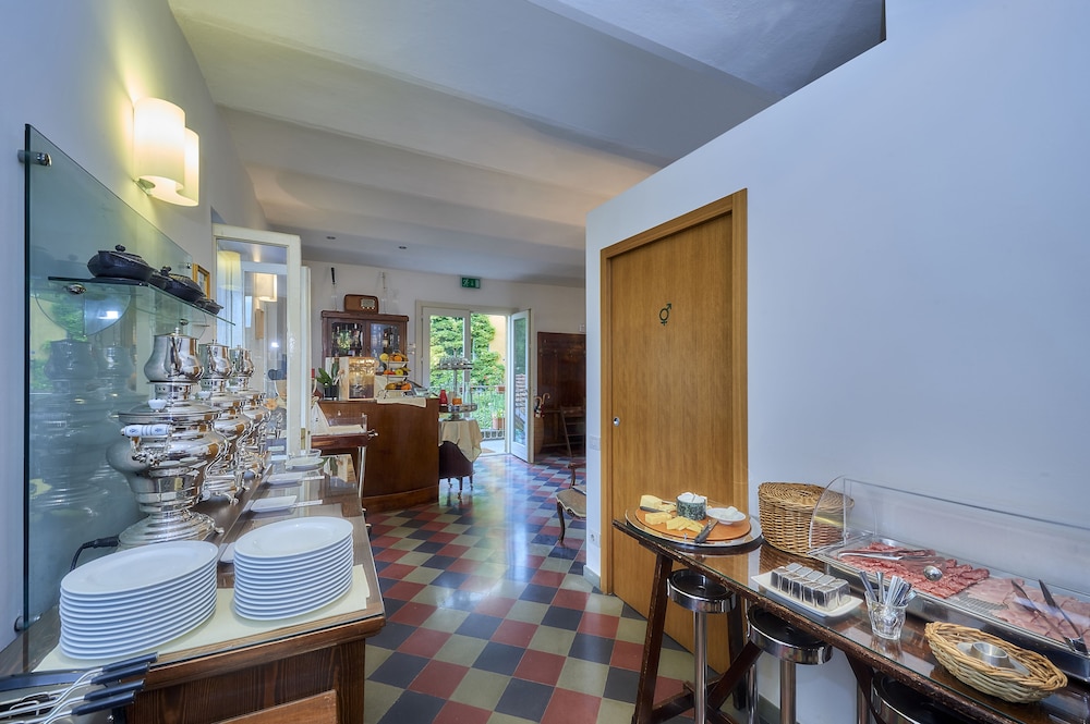 Albergo Milano by null