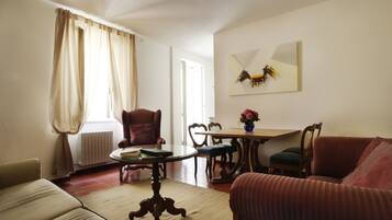 Appartement Familial, balcon, dans les dépendances | Salle de séjour