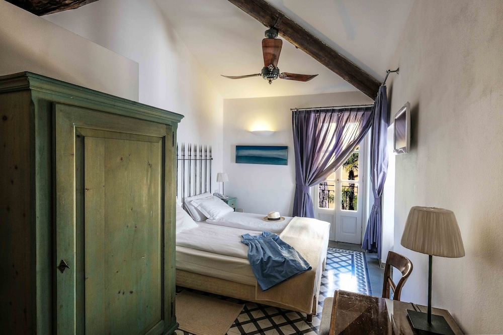 Albergo Milano by null