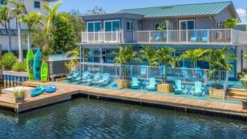 Dock