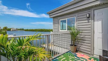 Grande Suite Waterview | Terrace/patio