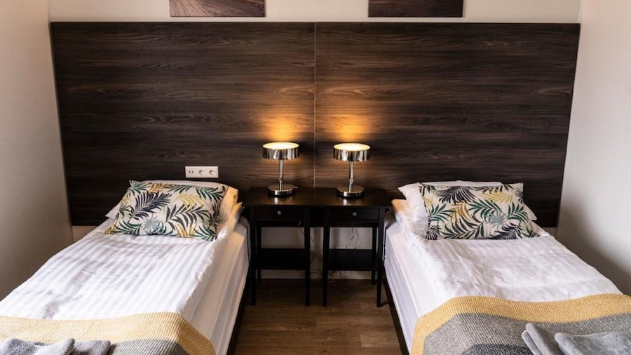 Black Beach Guesthouse