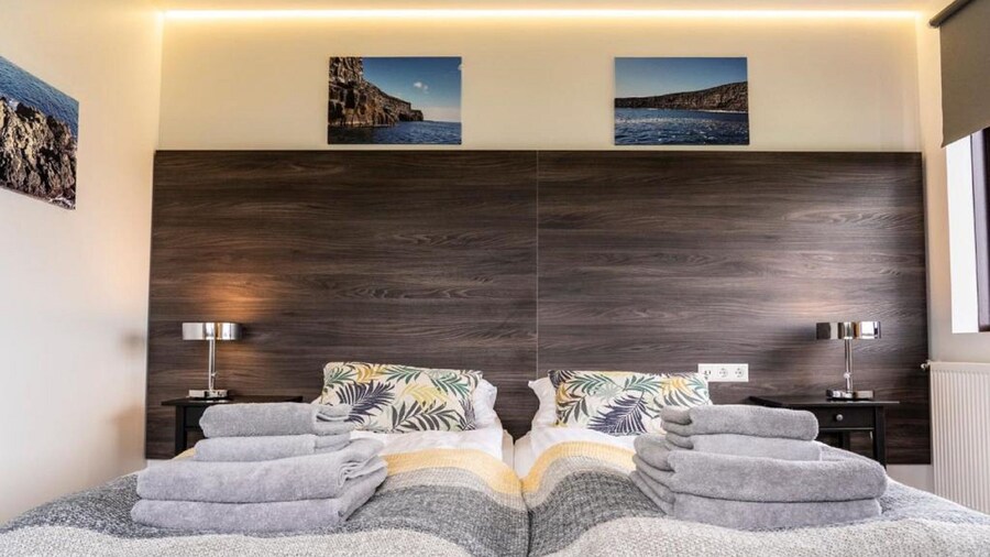 Black Beach Guesthouse