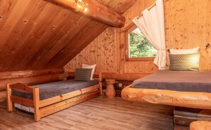 4 chambres, fer et planche à repasser, Wi-Fi gratuit