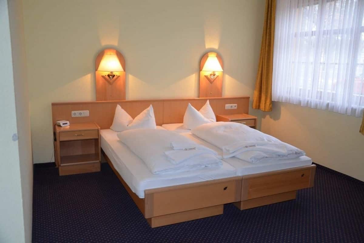 Comfort Double Room, City View | Premium bedding, in-room safe, desk, free WiFi