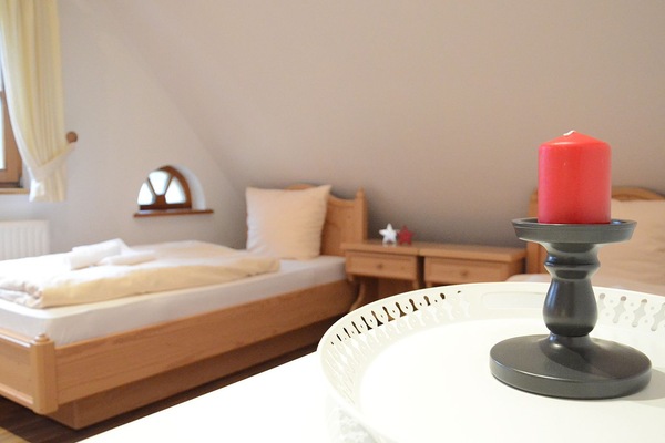 Premium bedding, in-room safe, desk, free WiFi