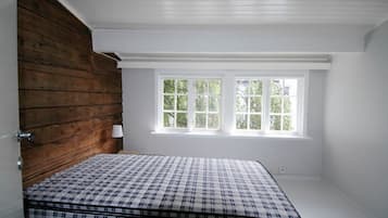 Apartment, 5 Bedrooms | Free WiFi