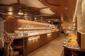 Restaurant - ADLER MERYEM wellness hotel (Andalo)