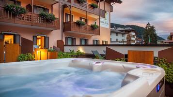 高級寢具、房內夾萬、獨特設計、獨特裝修