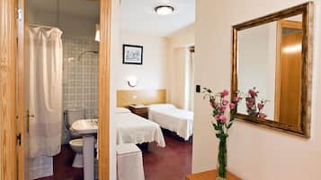 Baignoire relaxante profonde, serviettes fournies