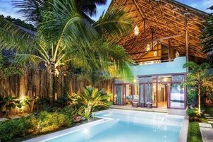 Deluxe Villa, 4 Bedrooms, Private Pool, Beachfront | Minibar, in-room safe, free WiFi, bed sheets