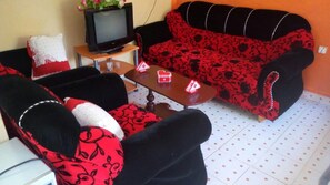 Flat-screen TV - Legacy Gardens Nyeri (Nyeri)